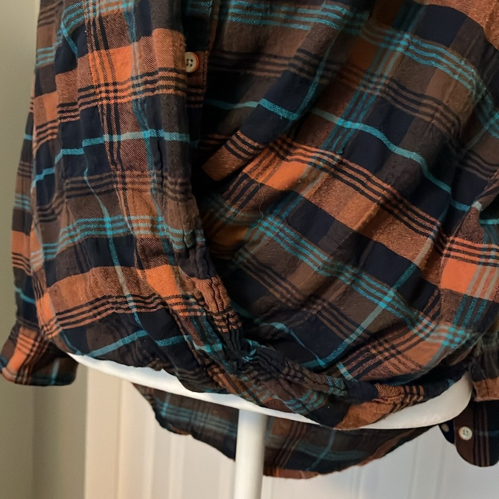 Anthropologie Isabella Sinclair Crossover Flannel Button down - Picture 3 of 9